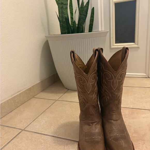 Brand new Shyanne Brown Leather Western Heeled Cowboy Boots - Picture 11 of 13